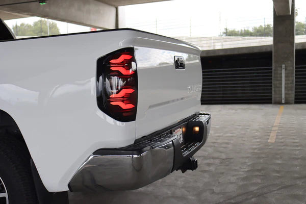 14-21 Toyota Tundra LUXX-Series LED Tail Lights