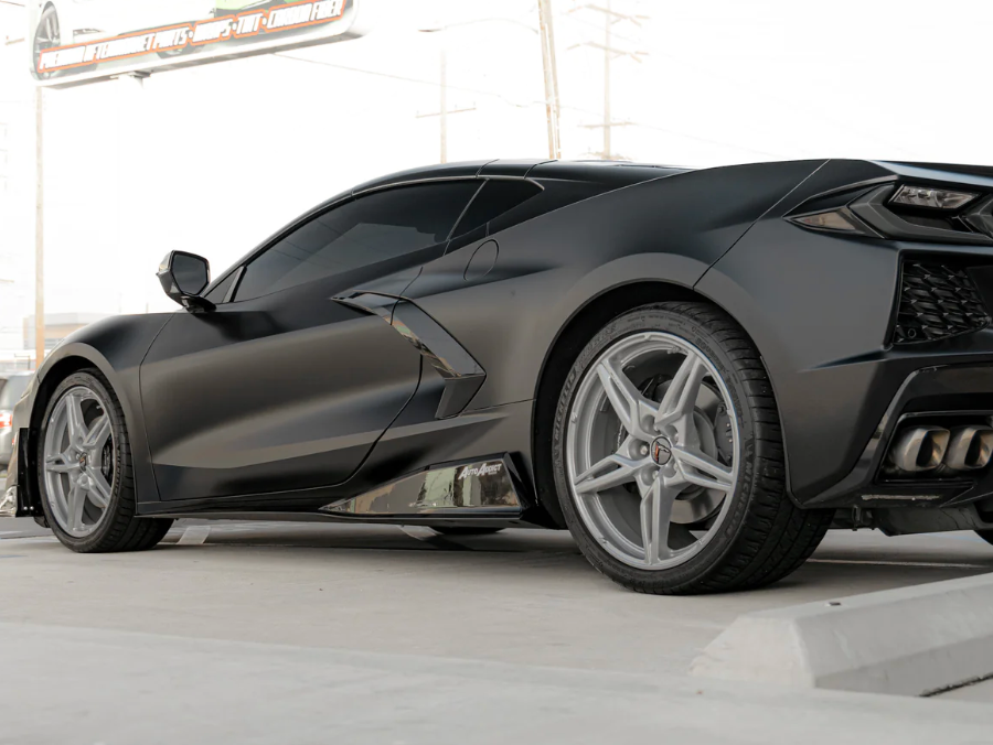 Paire de jupes latérales de style Corvette C8 Stingray Evo 2020-2024, noir brillant